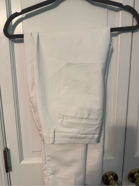 Women’s Roz & Ali Women’s White Tailored Dress Pants - Size 10